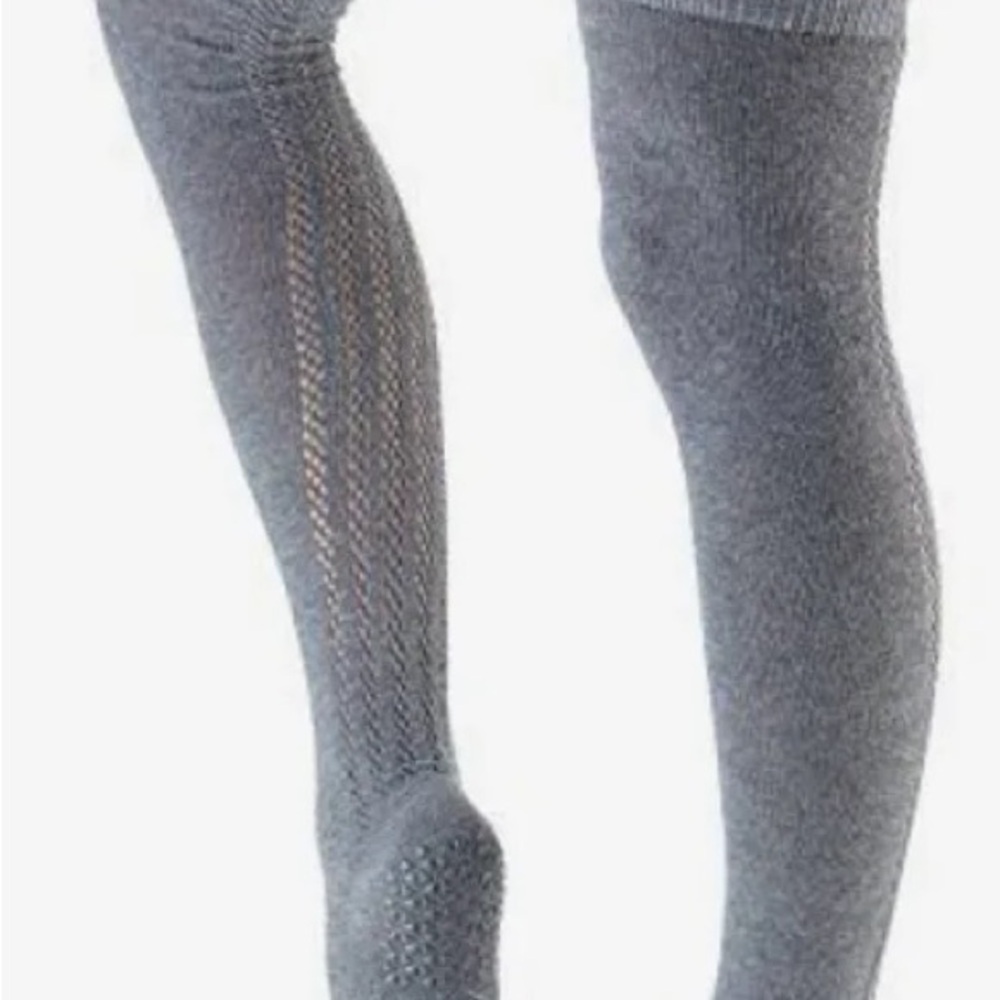 Tavi Noir Fog Gray Over The Knee Grip Socks
